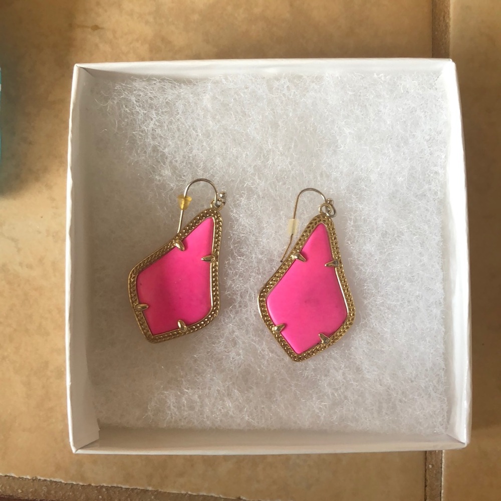 kendra scott earrings